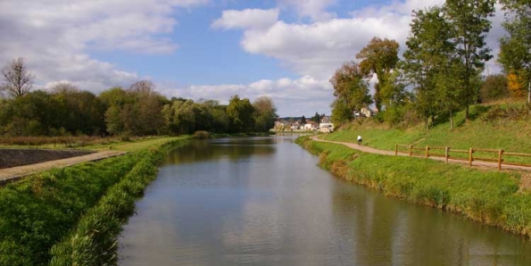 St Léger des Vignes 1/2